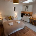The Oak Studio-Kilpatrick Glebe, Pet Friendly