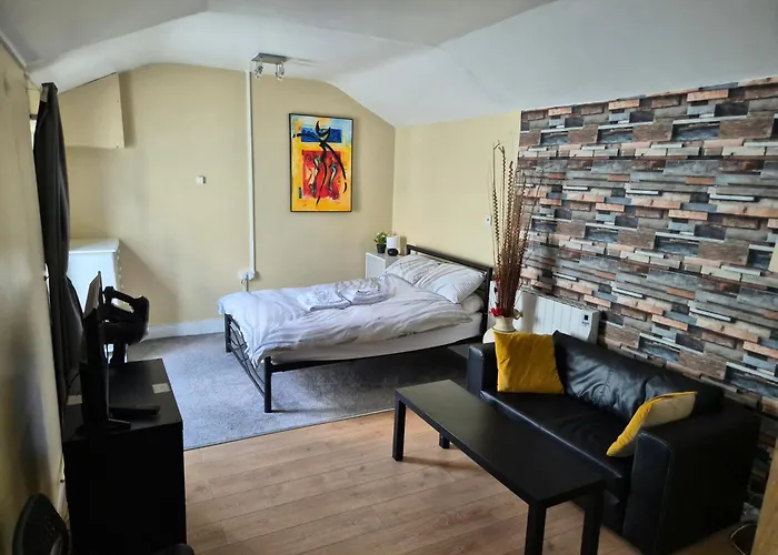 17A Db Airbnb