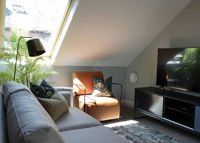 Ivernia Stylish Studio Apartment No 5 Wexford Town
