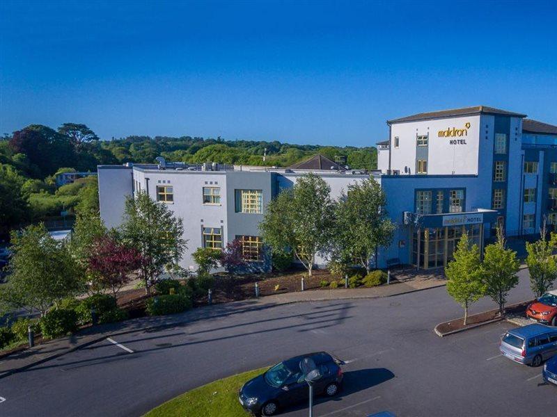 Newtown Park Hotel 3*