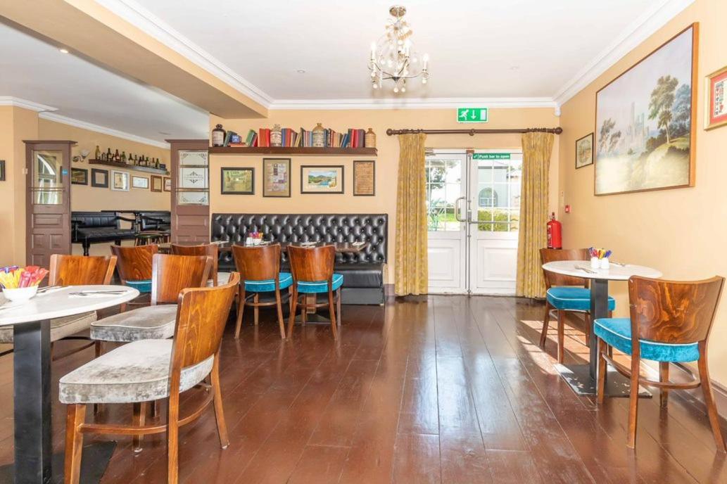 Danby Hotel 3*