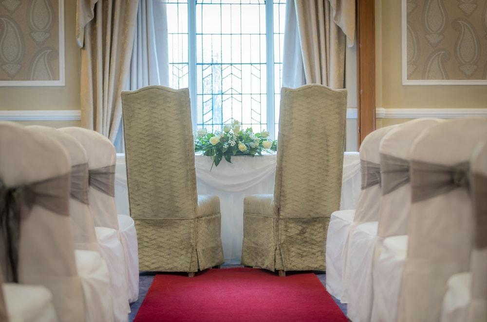 Talbot Hotel 4*