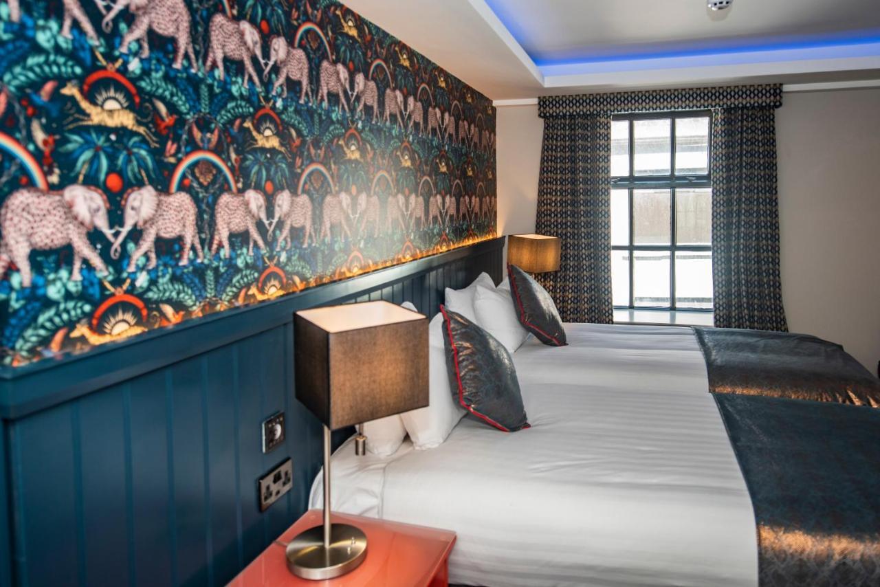Crown Quarter Hotel