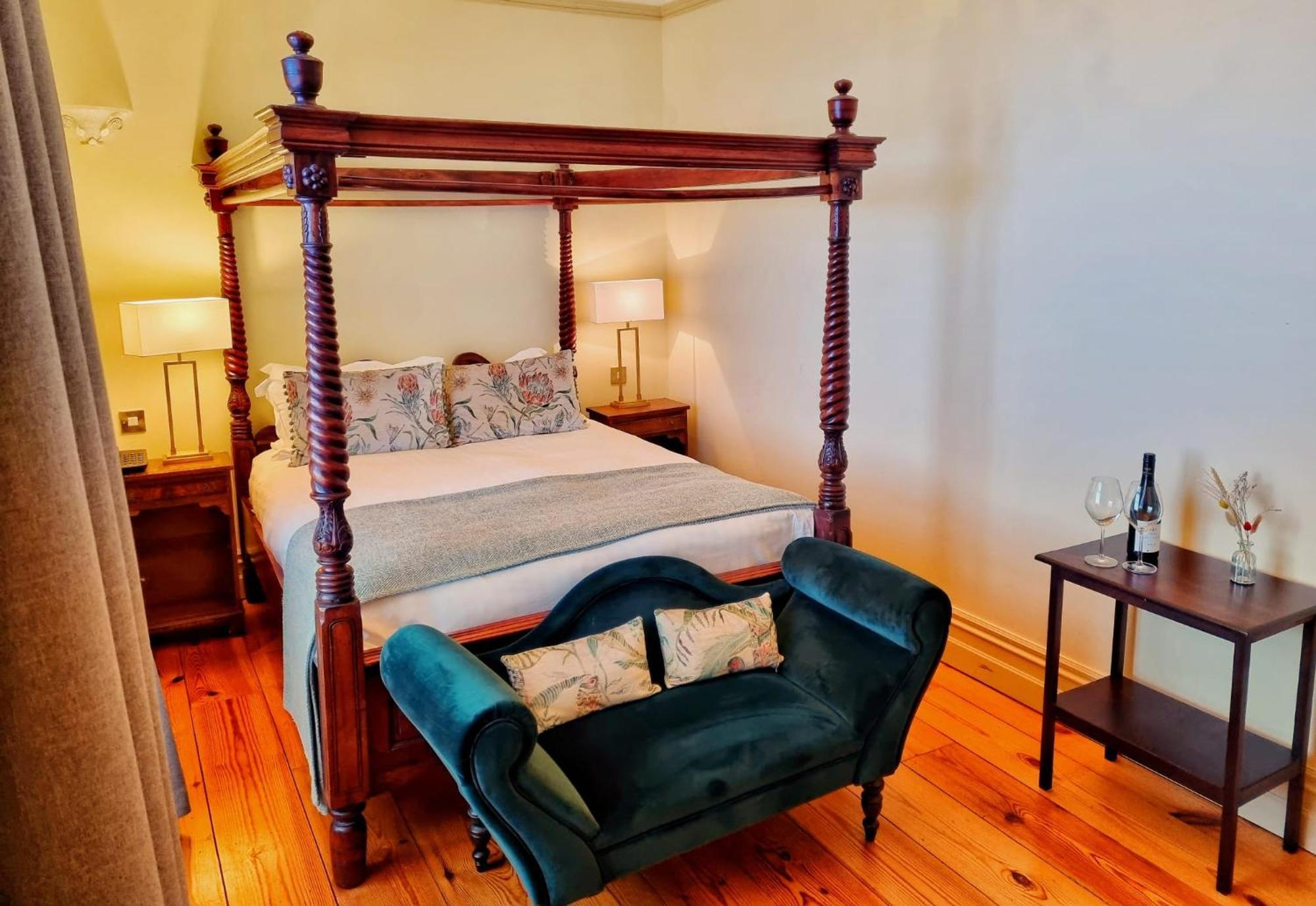 Country house Newbay House