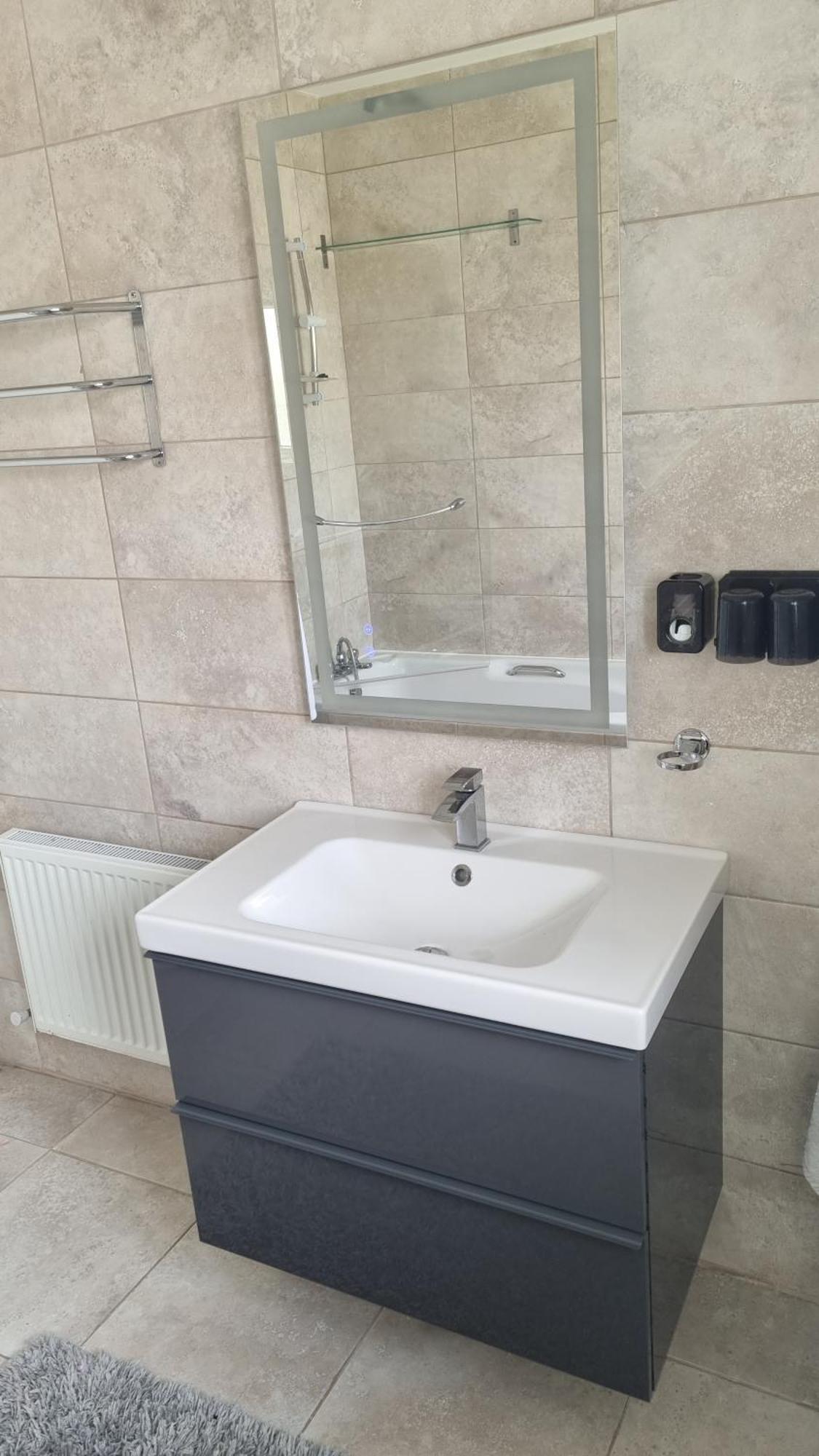 Private 3 Bedroom House In Town Holiday home *