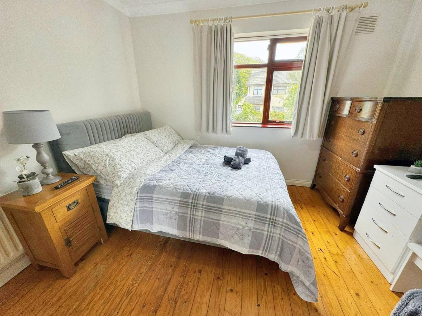 Spacious Family Friendly 4br Near Town Holiday home
