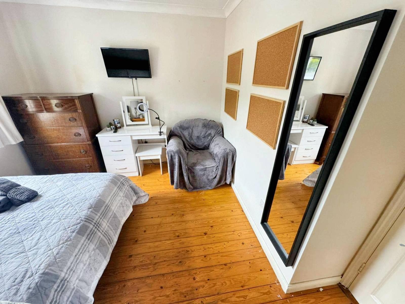 Spacious Family Friendly 4br Near Town Holiday home