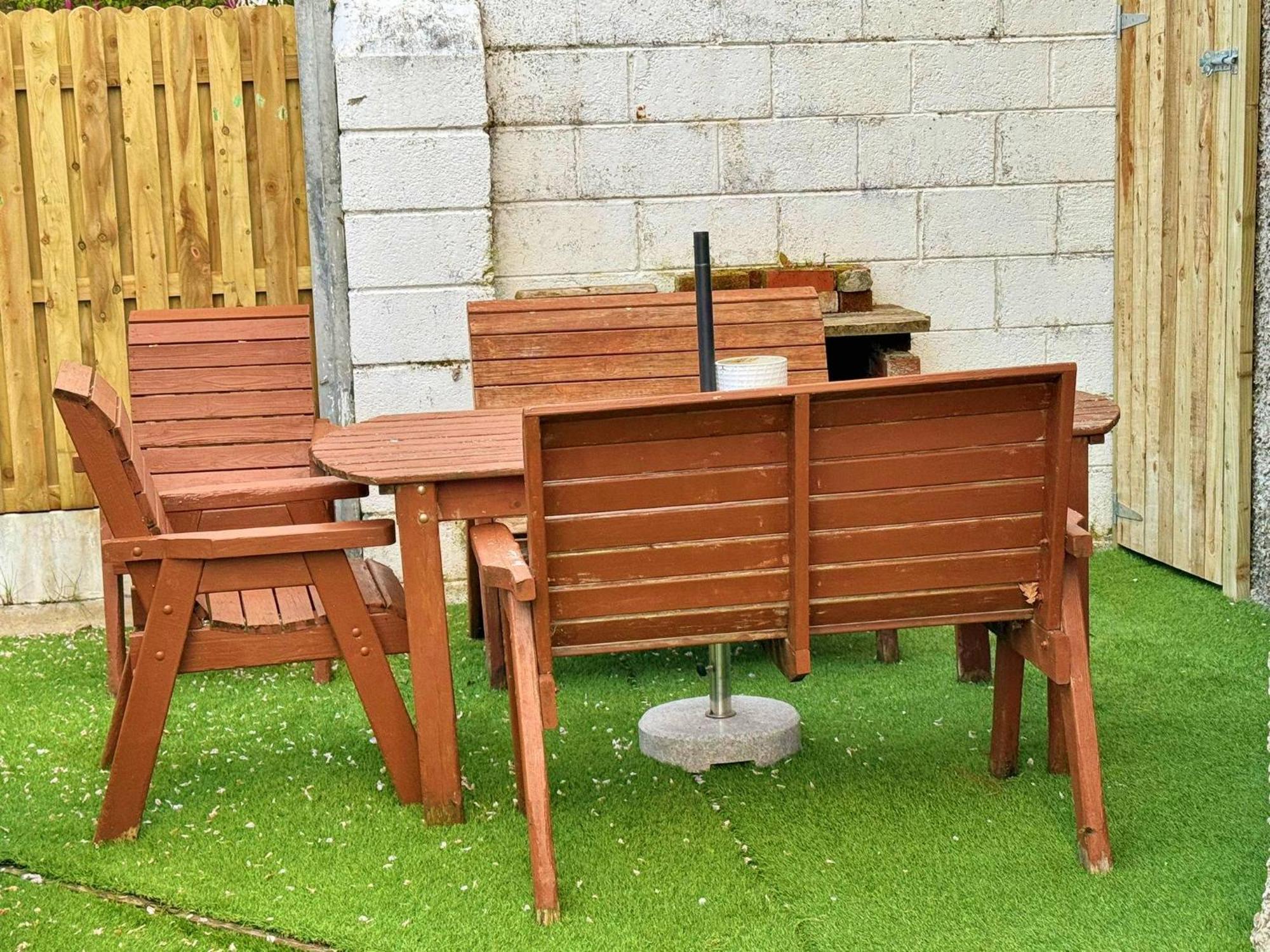 Spacious Family Friendly 4br Near Town Holiday home *