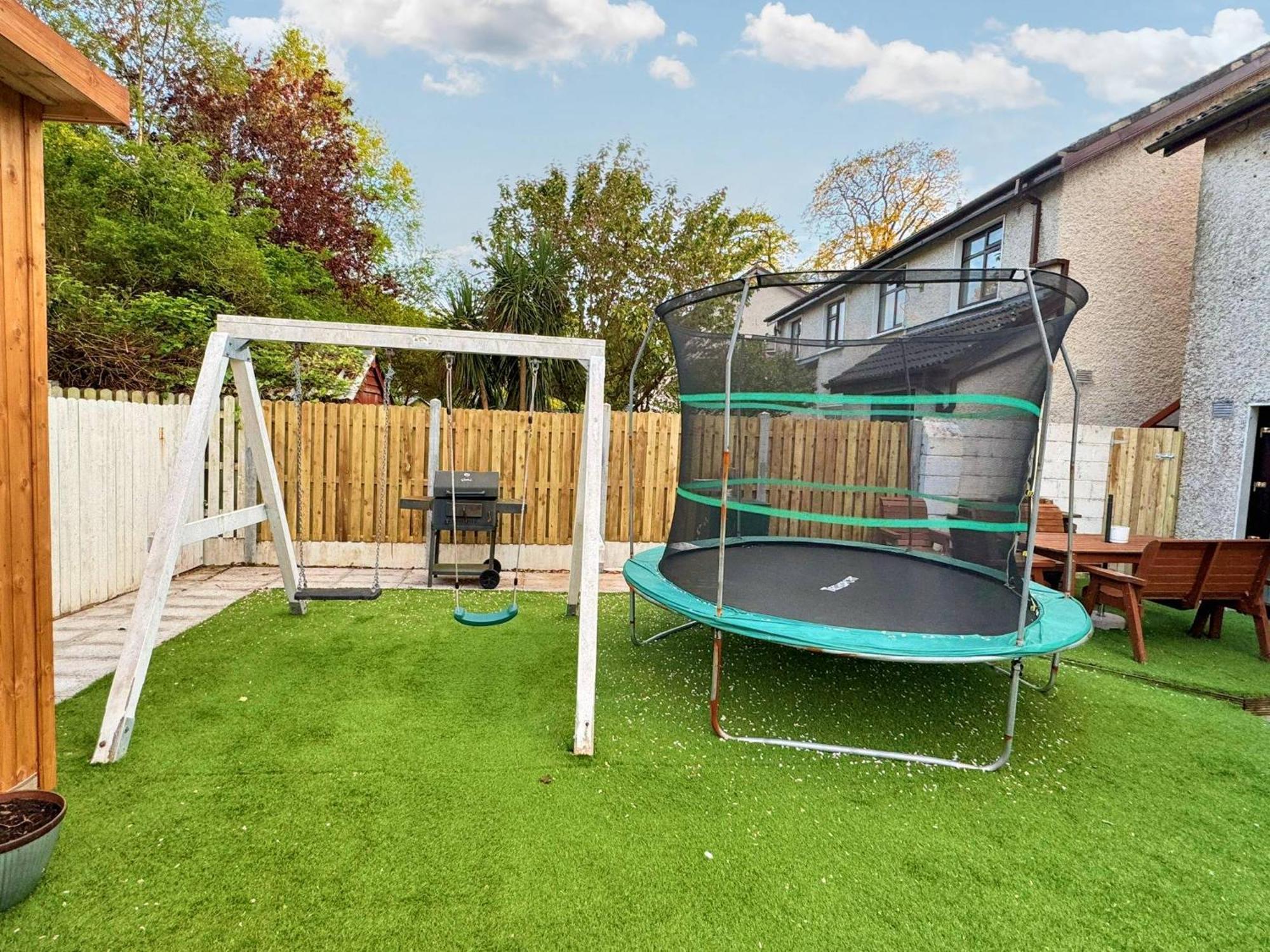 Holiday home Spacious Family Friendly 4br Near Town