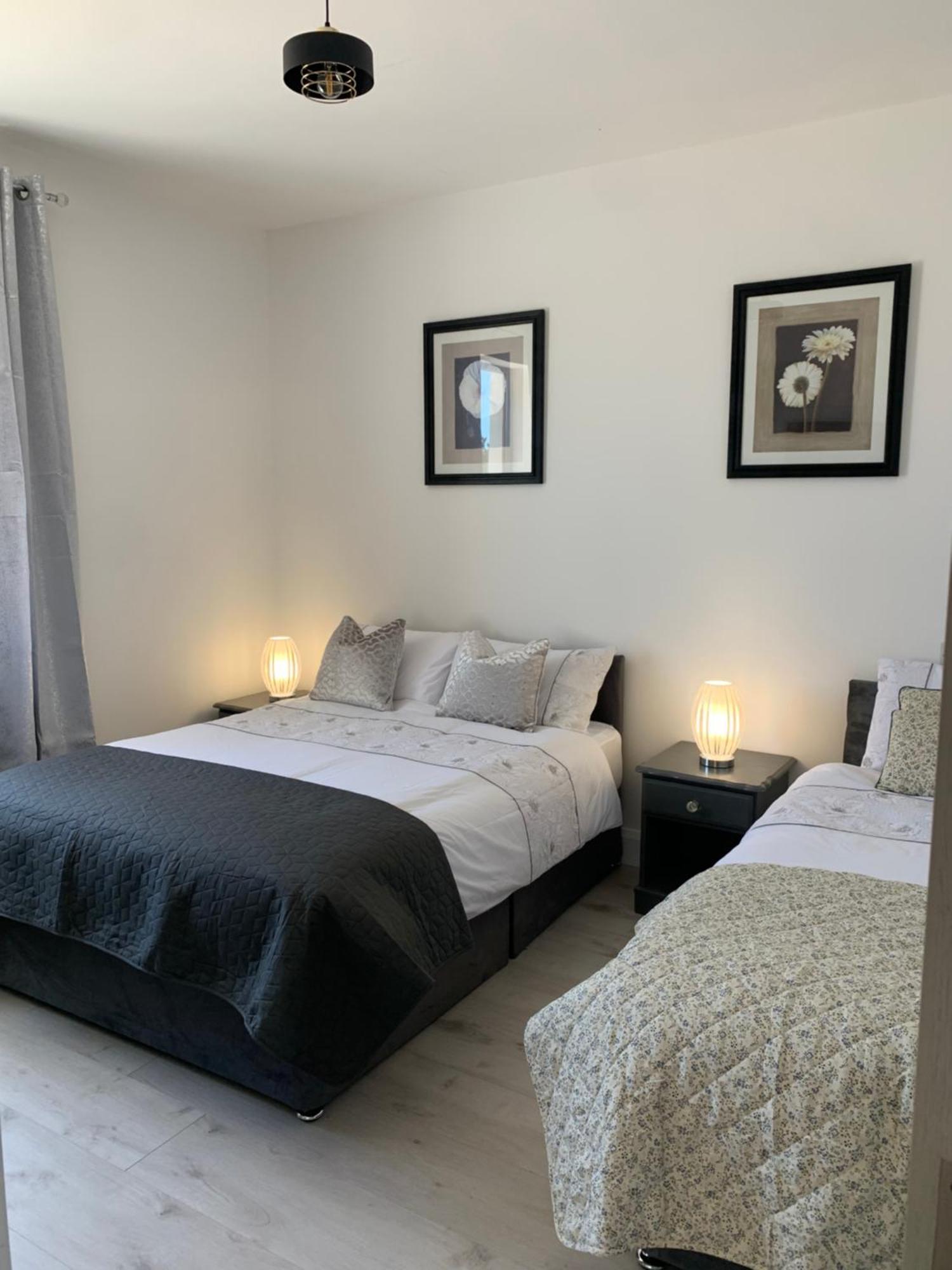 Row Guest house *