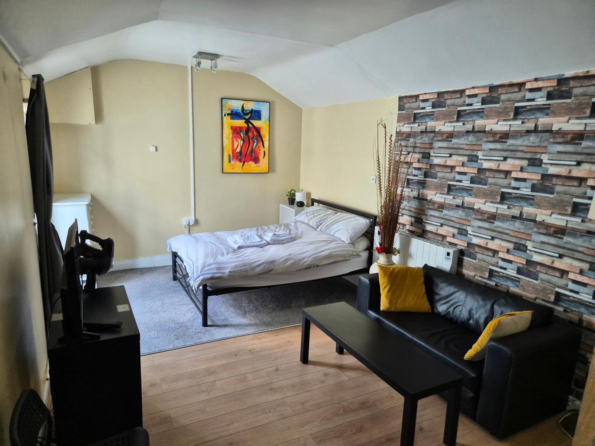 Guest house 17a Db Airbnb *