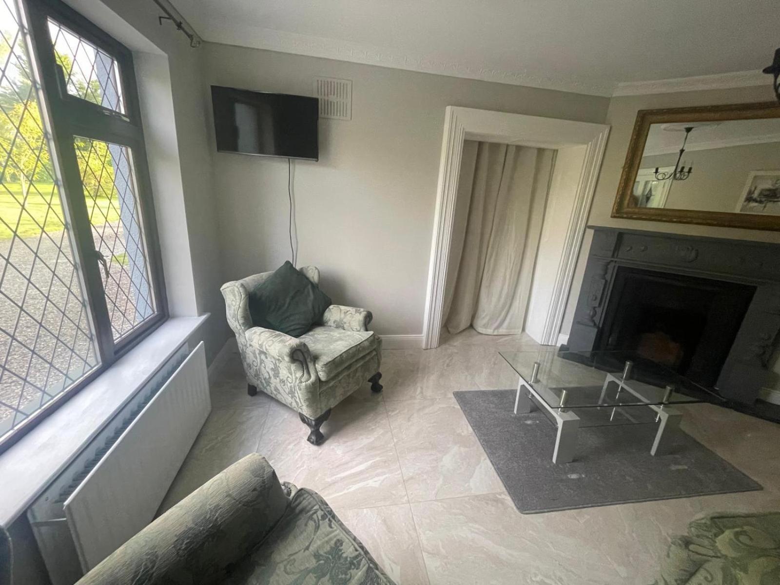 Homestay Self Contained Double Ensuite With Private Sitting