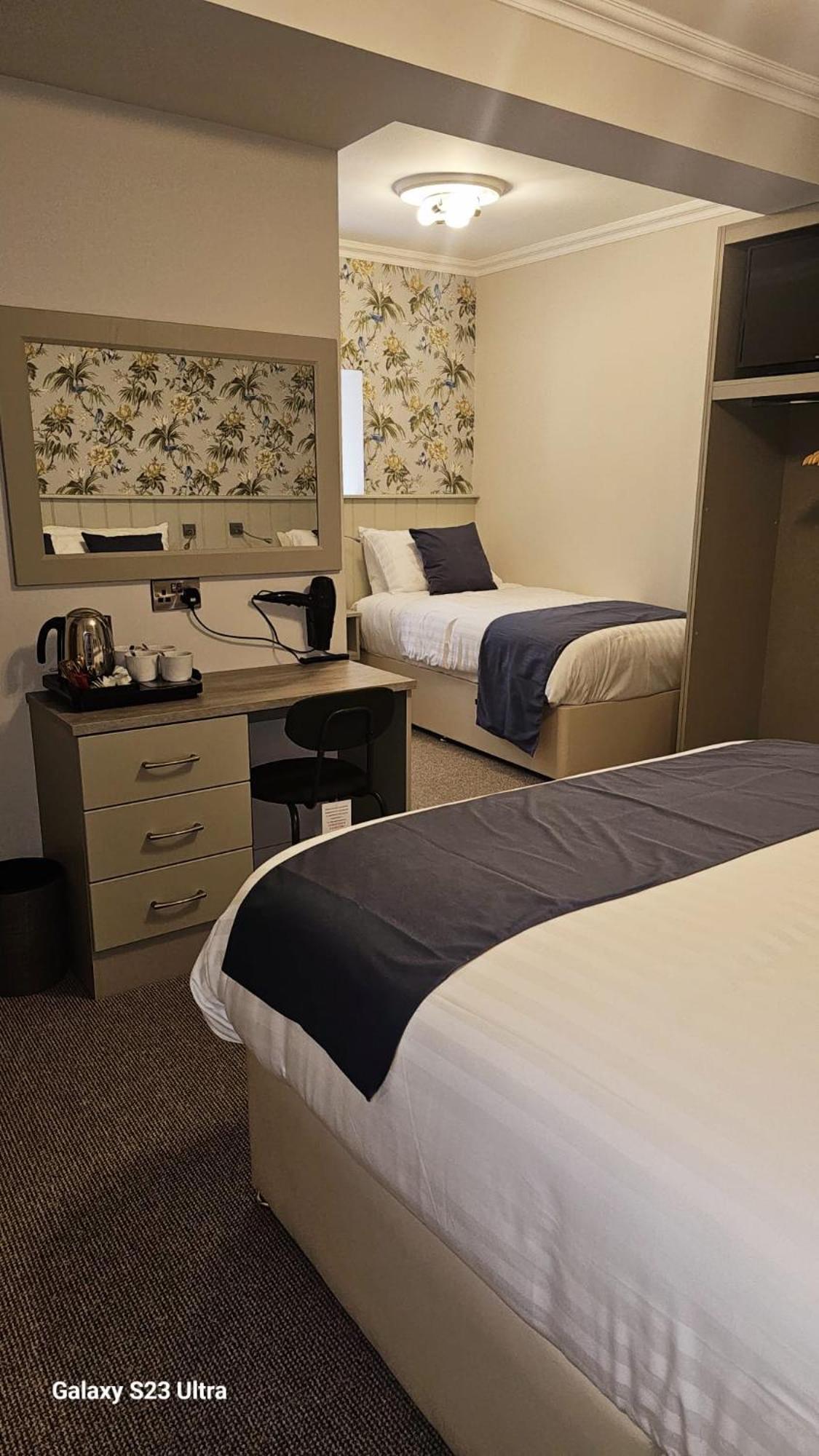 The Quay Capsule hotel *