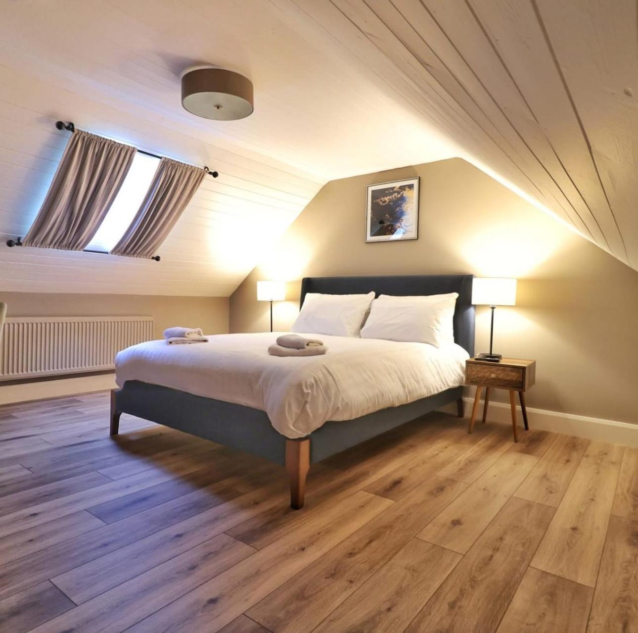 Newly Refurbished Self-Catering Lodge Sleeping 5 * Wexford