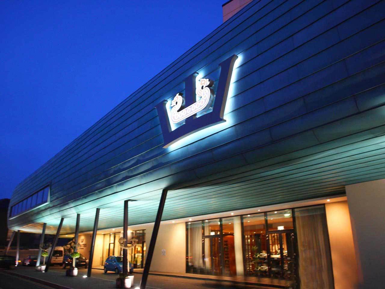 Whites Of Hotel